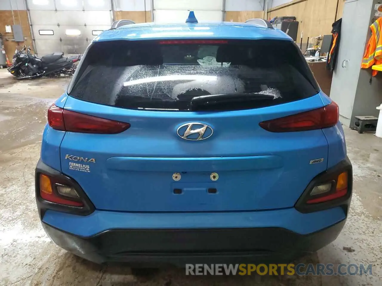 6 Photograph of a damaged car KM8K6CAA3LU513025 HYUNDAI KONA 2020