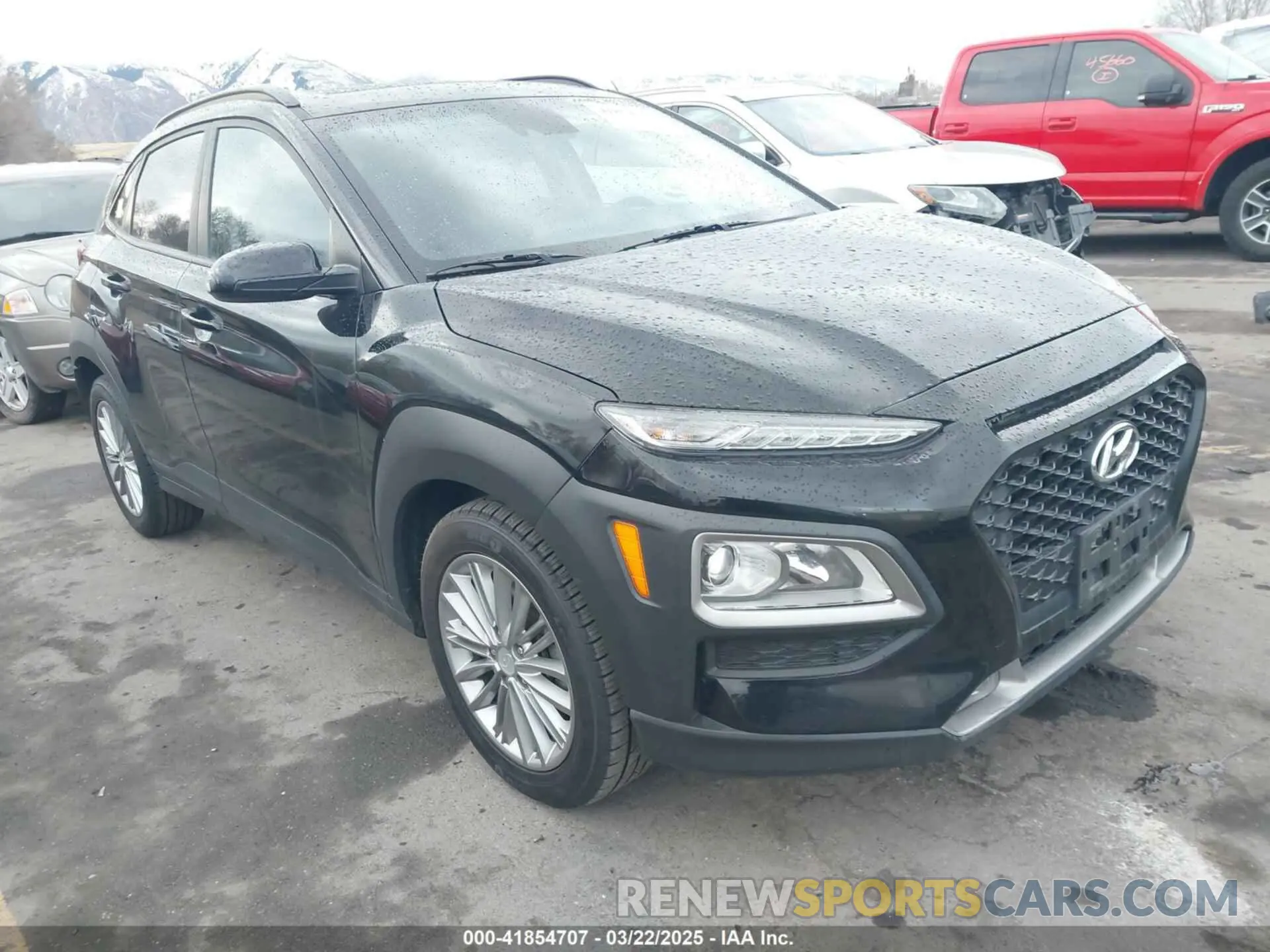 1 Photograph of a damaged car KM8K6CAA5LU520185 HYUNDAI KONA 2020