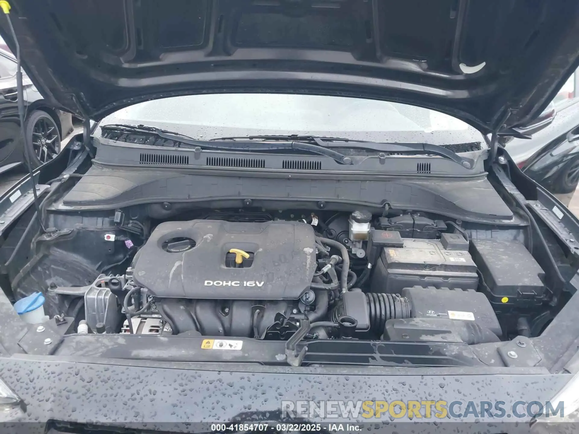 10 Photograph of a damaged car KM8K6CAA5LU520185 HYUNDAI KONA 2020