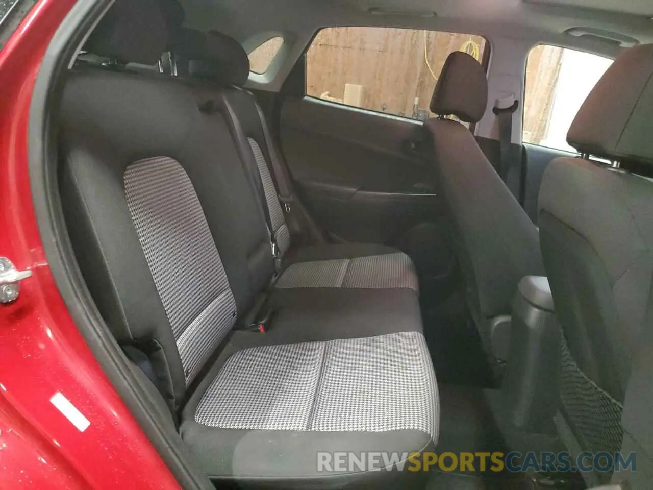10 Photograph of a damaged car KM8K6CAAXLU520215 HYUNDAI KONA 2020