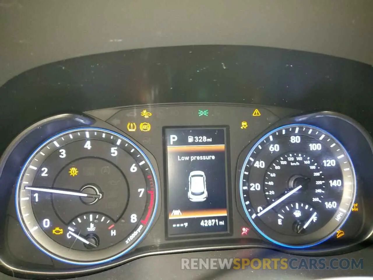 9 Photograph of a damaged car KM8K6CAAXLU520215 HYUNDAI KONA 2020