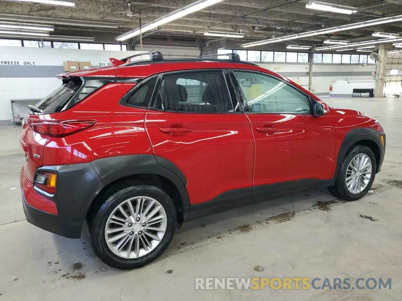 3 Photograph of a damaged car KM8K6CAAXLU583329 HYUNDAI KONA 2020