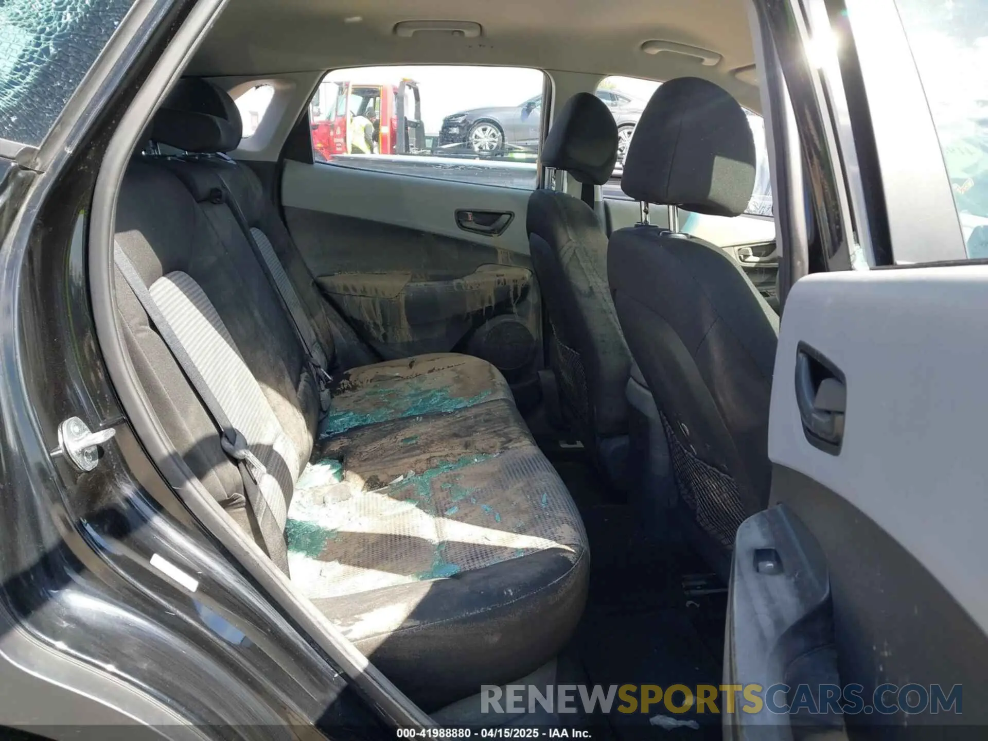 8 Photograph of a damaged car KM8K12AA0MU645346 HYUNDAI KONA 2021