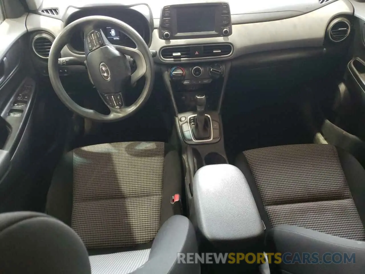 8 Photograph of a damaged car KM8K12AA0MU661269 HYUNDAI KONA 2021