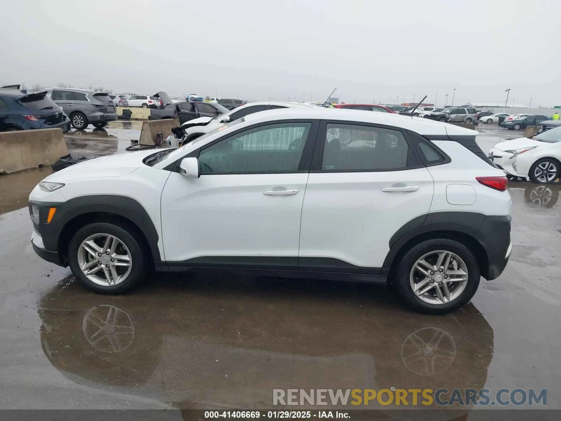 14 Photograph of a damaged car KM8K12AA1MU646845 HYUNDAI KONA 2021