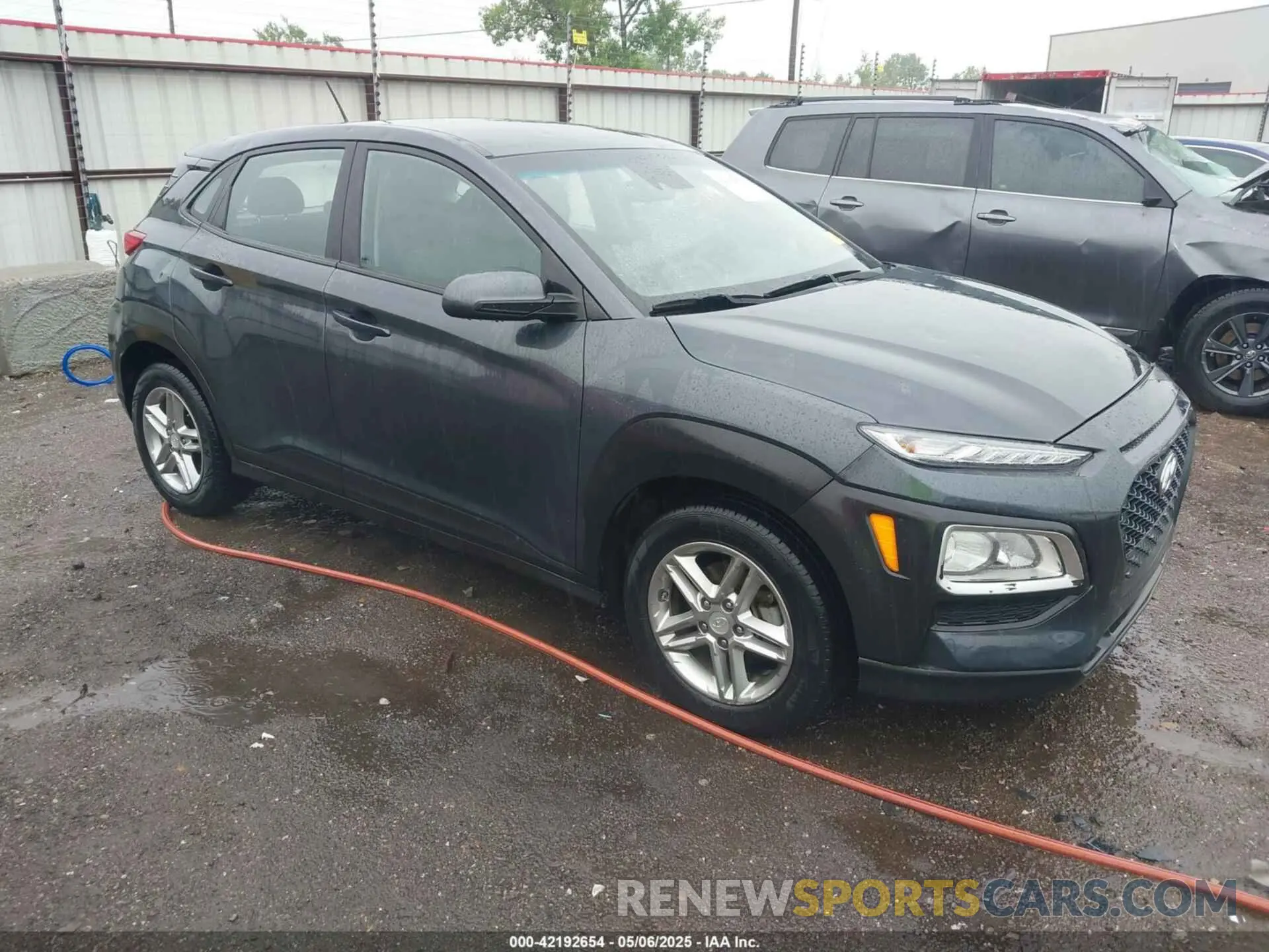 1 Photograph of a damaged car KM8K12AA2MU612414 HYUNDAI KONA 2021