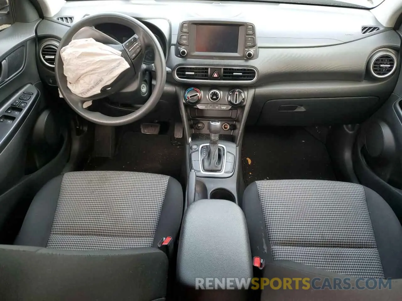 8 Photograph of a damaged car KM8K12AA3MU606797 HYUNDAI KONA 2021