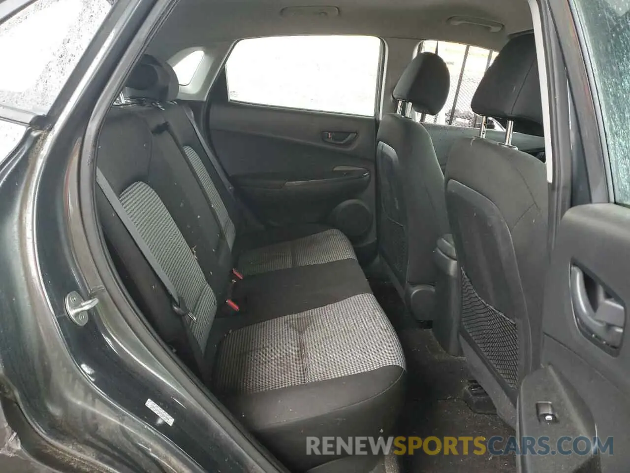 12 Photograph of a damaged car KM8K12AA3MU664098 HYUNDAI KONA 2021