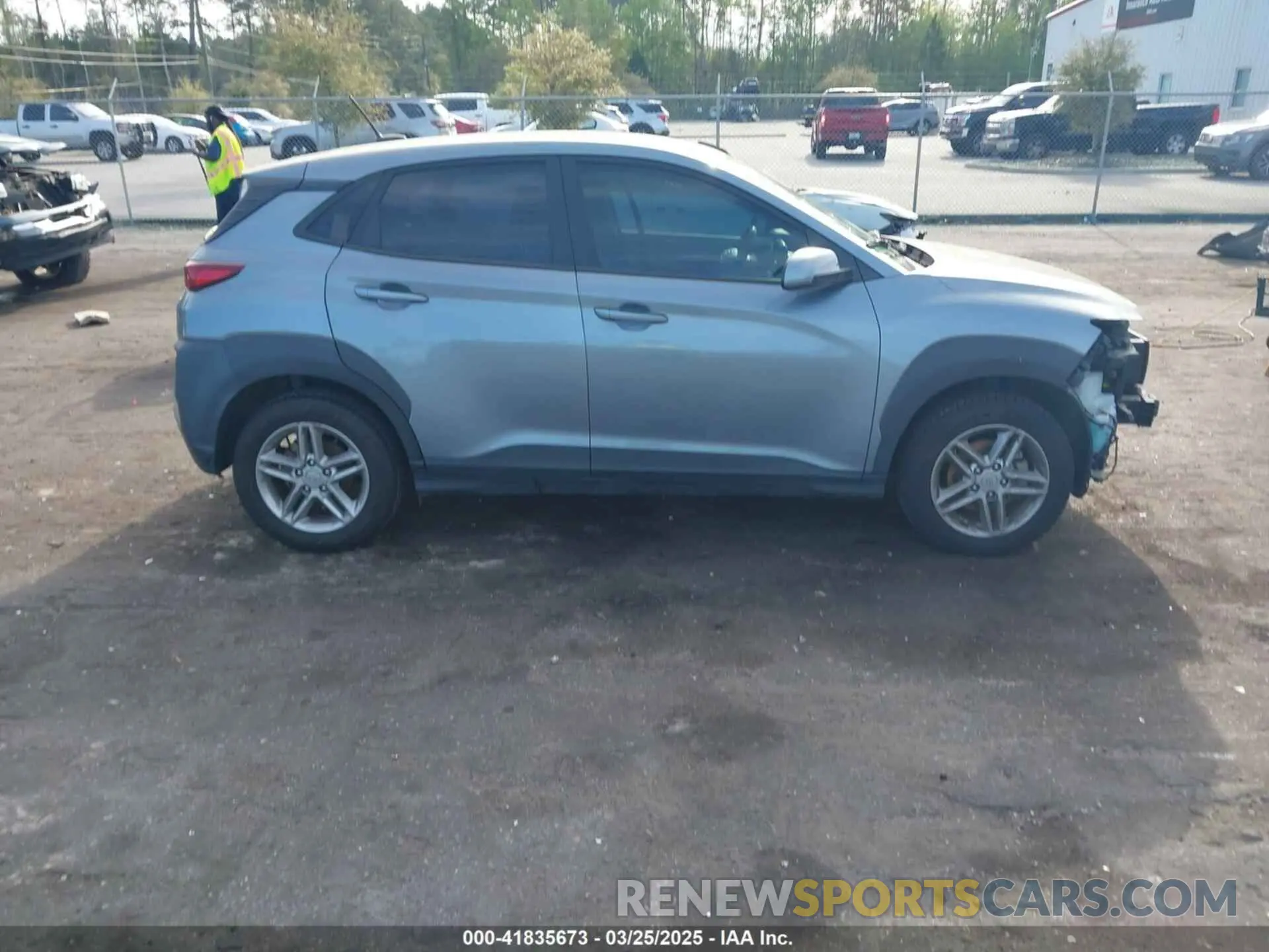 13 Photograph of a damaged car KM8K12AA4MU642367 HYUNDAI KONA 2021