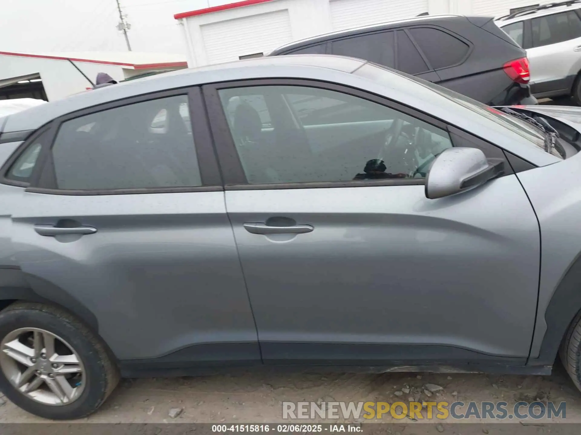 14 Photograph of a damaged car KM8K12AA5MU645651 HYUNDAI KONA 2021