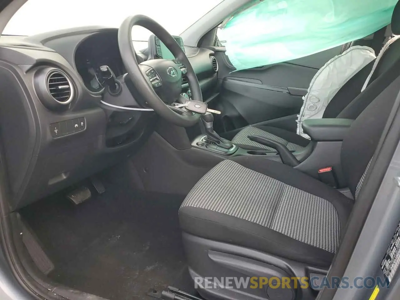 7 Photograph of a damaged car KM8K12AA5MU645844 HYUNDAI KONA 2021