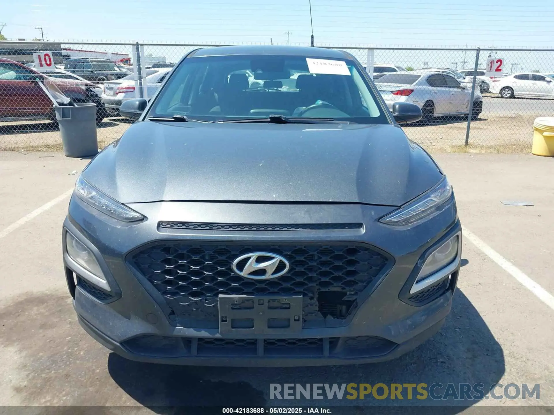 12 Photograph of a damaged car KM8K12AA5MU660361 HYUNDAI KONA 2021