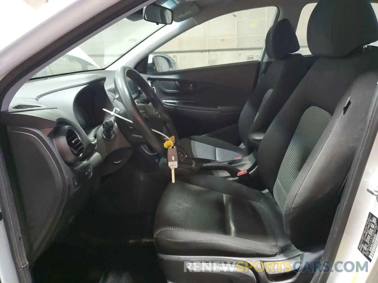 7 Photograph of a damaged car KM8K12AA5MU691612 HYUNDAI KONA 2021