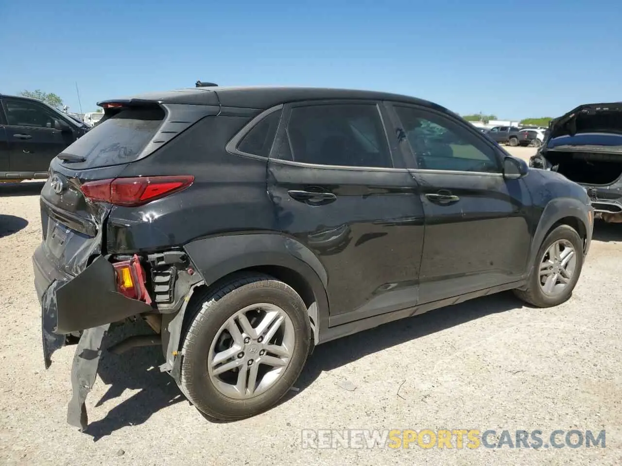3 Photograph of a damaged car KM8K12AA6MU647750 HYUNDAI KONA 2021
