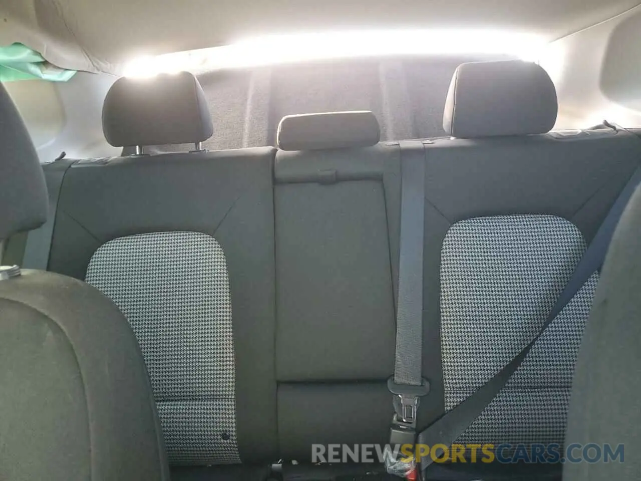 10 Photograph of a damaged car KM8K12AA6MU655234 HYUNDAI KONA 2021