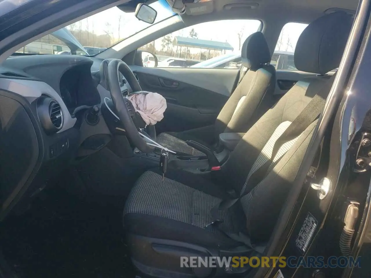 7 Photograph of a damaged car KM8K12AA8MU641013 HYUNDAI KONA 2021