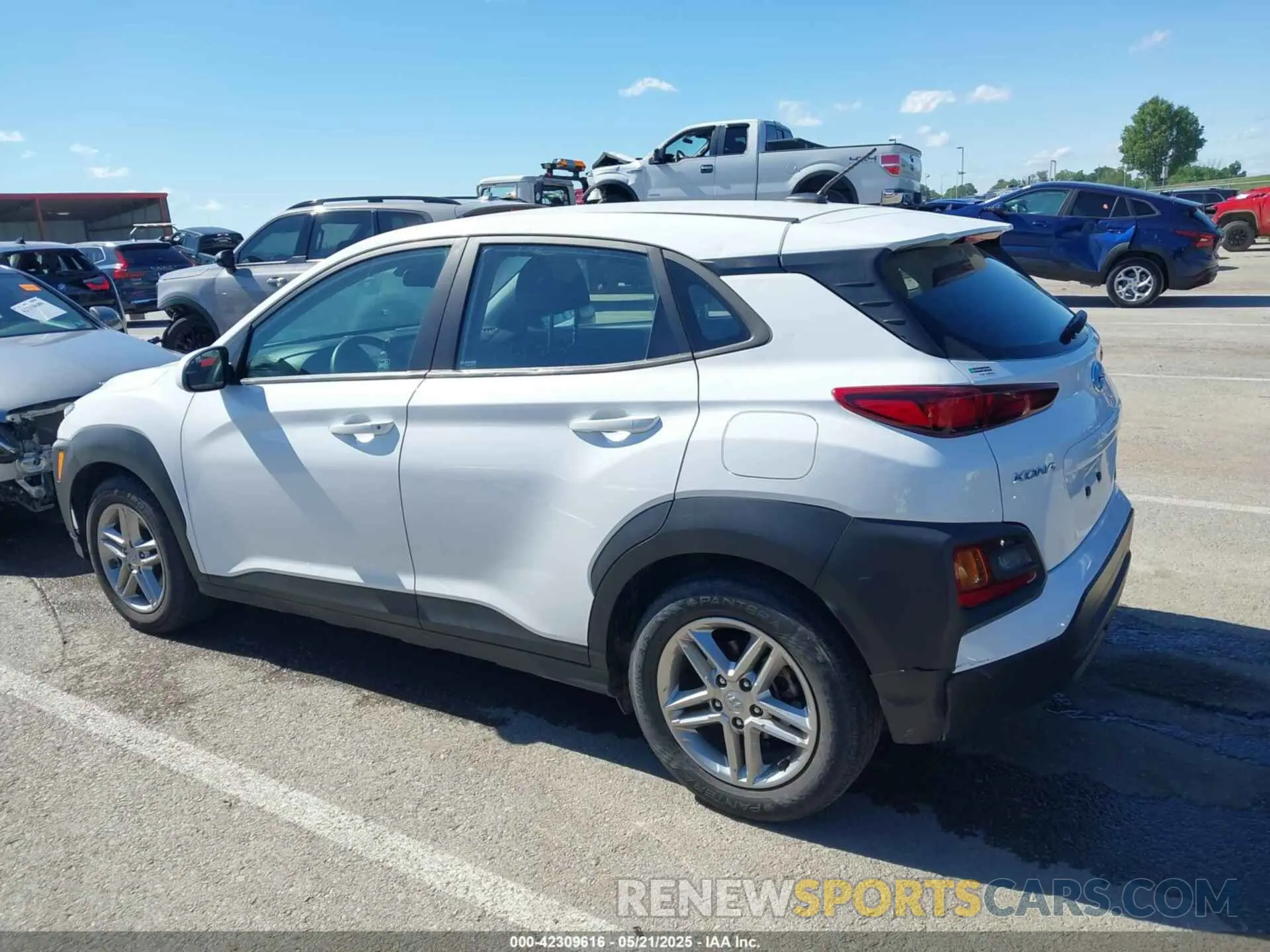 14 Photograph of a damaged car KM8K12AA8MU752287 HYUNDAI KONA 2021