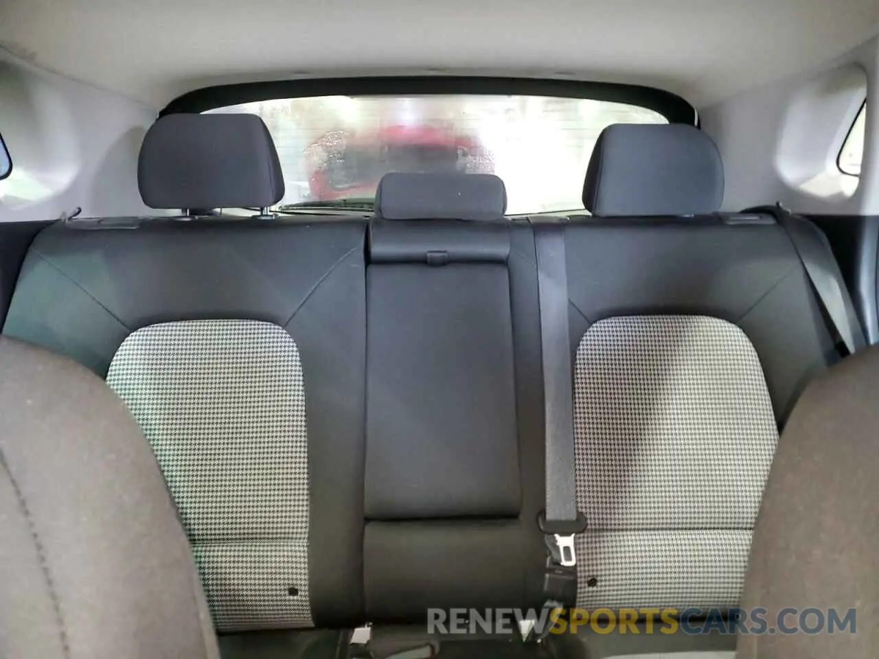 10 Photograph of a damaged car KM8K12AA9MU613138 HYUNDAI KONA 2021