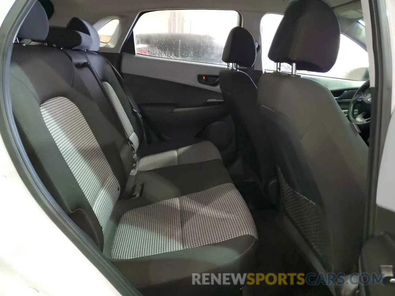 11 Photograph of a damaged car KM8K12AA9MU613138 HYUNDAI KONA 2021