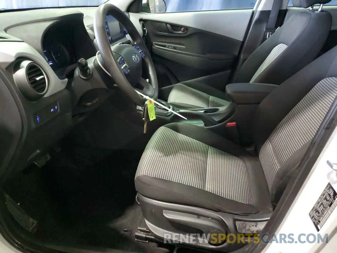 7 Photograph of a damaged car KM8K12AA9MU613138 HYUNDAI KONA 2021