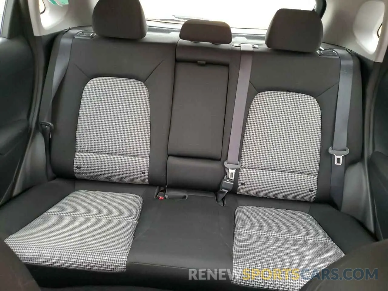 10 Photograph of a damaged car KM8K12AA9MU619361 HYUNDAI KONA 2021