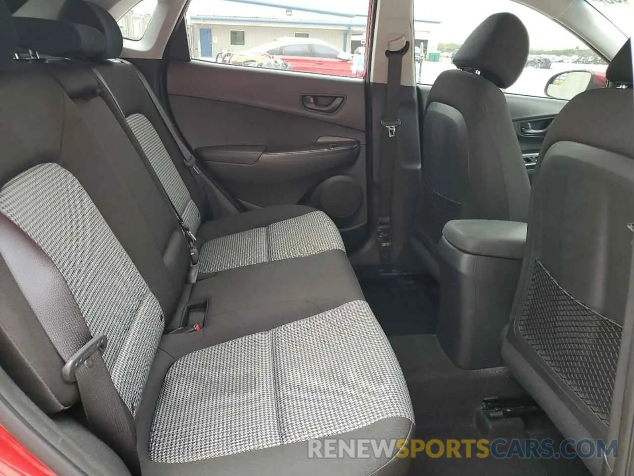 11 Photograph of a damaged car KM8K12AA9MU619361 HYUNDAI KONA 2021