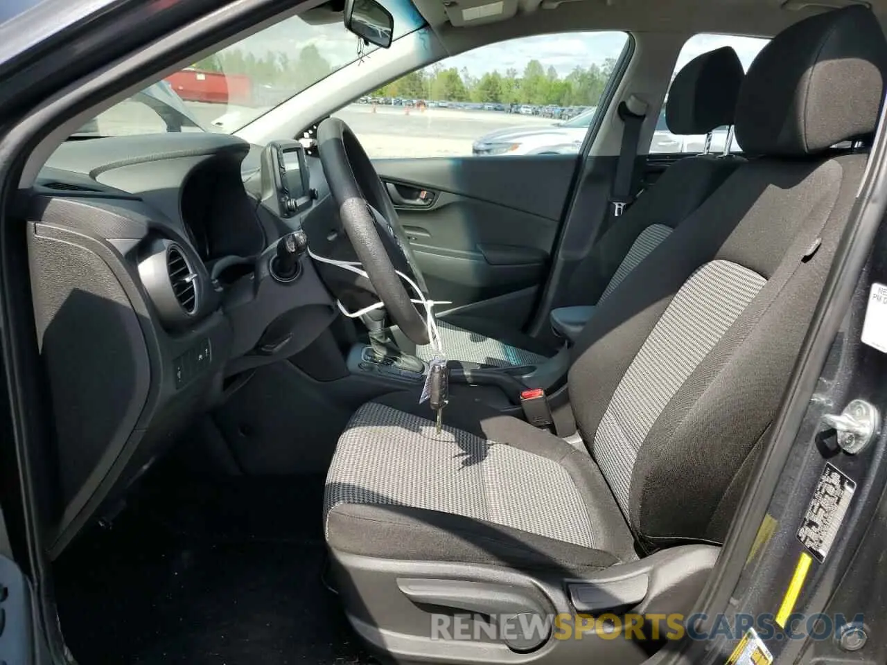 7 Photograph of a damaged car KM8K12AA9MU643143 HYUNDAI KONA 2021