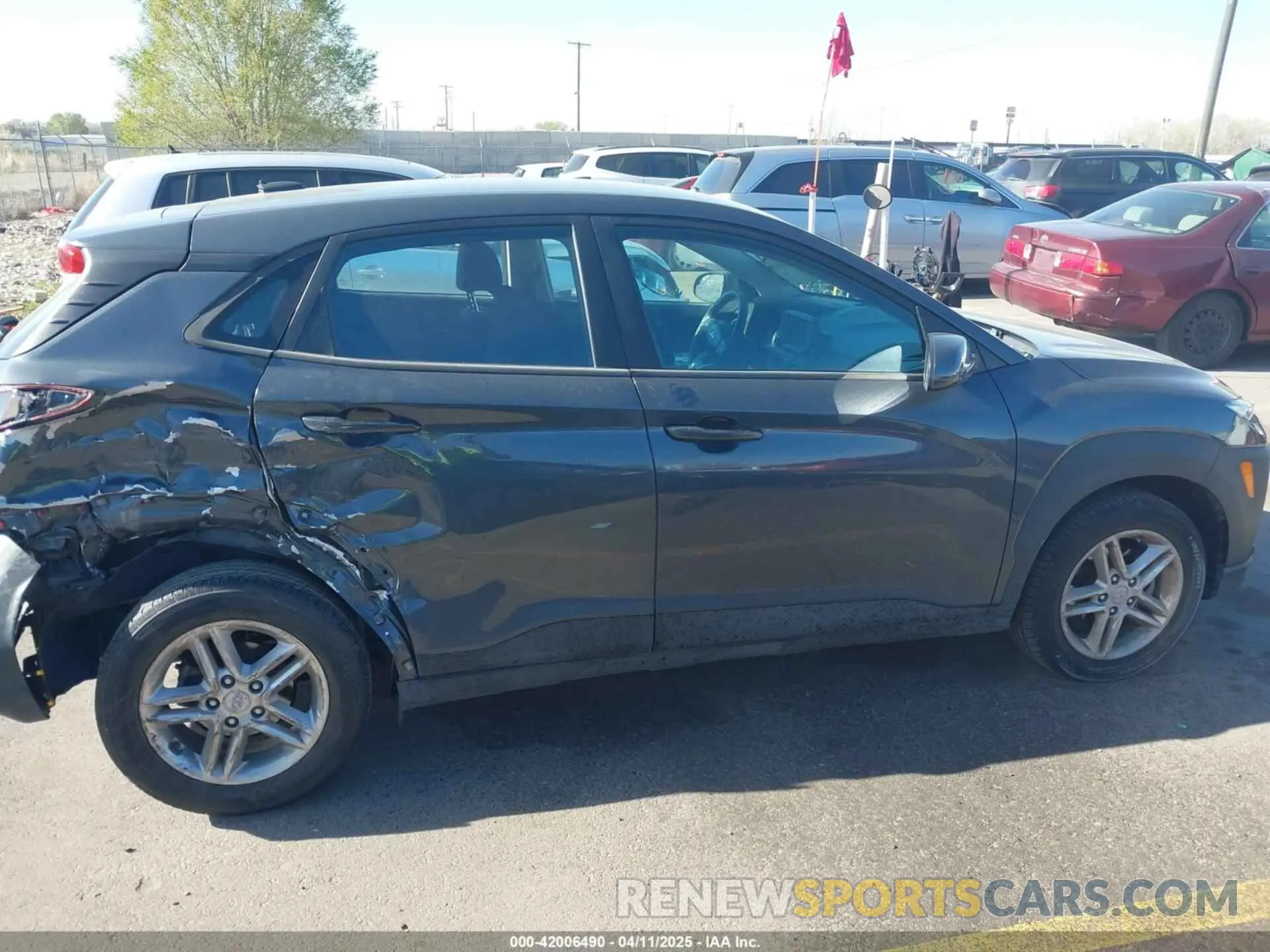 13 Photograph of a damaged car KM8K12AA9MU752475 HYUNDAI KONA 2021