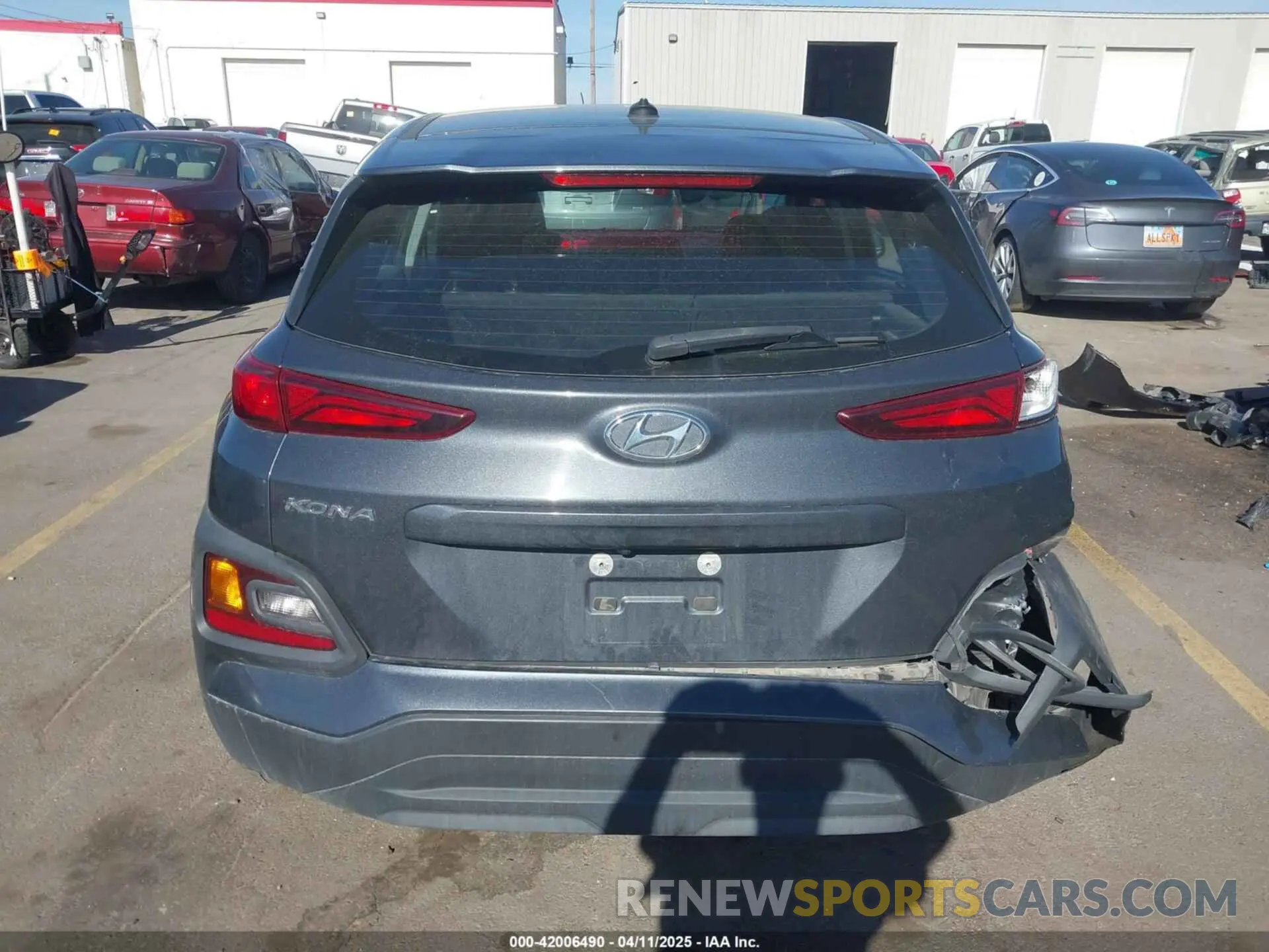 16 Photograph of a damaged car KM8K12AA9MU752475 HYUNDAI KONA 2021