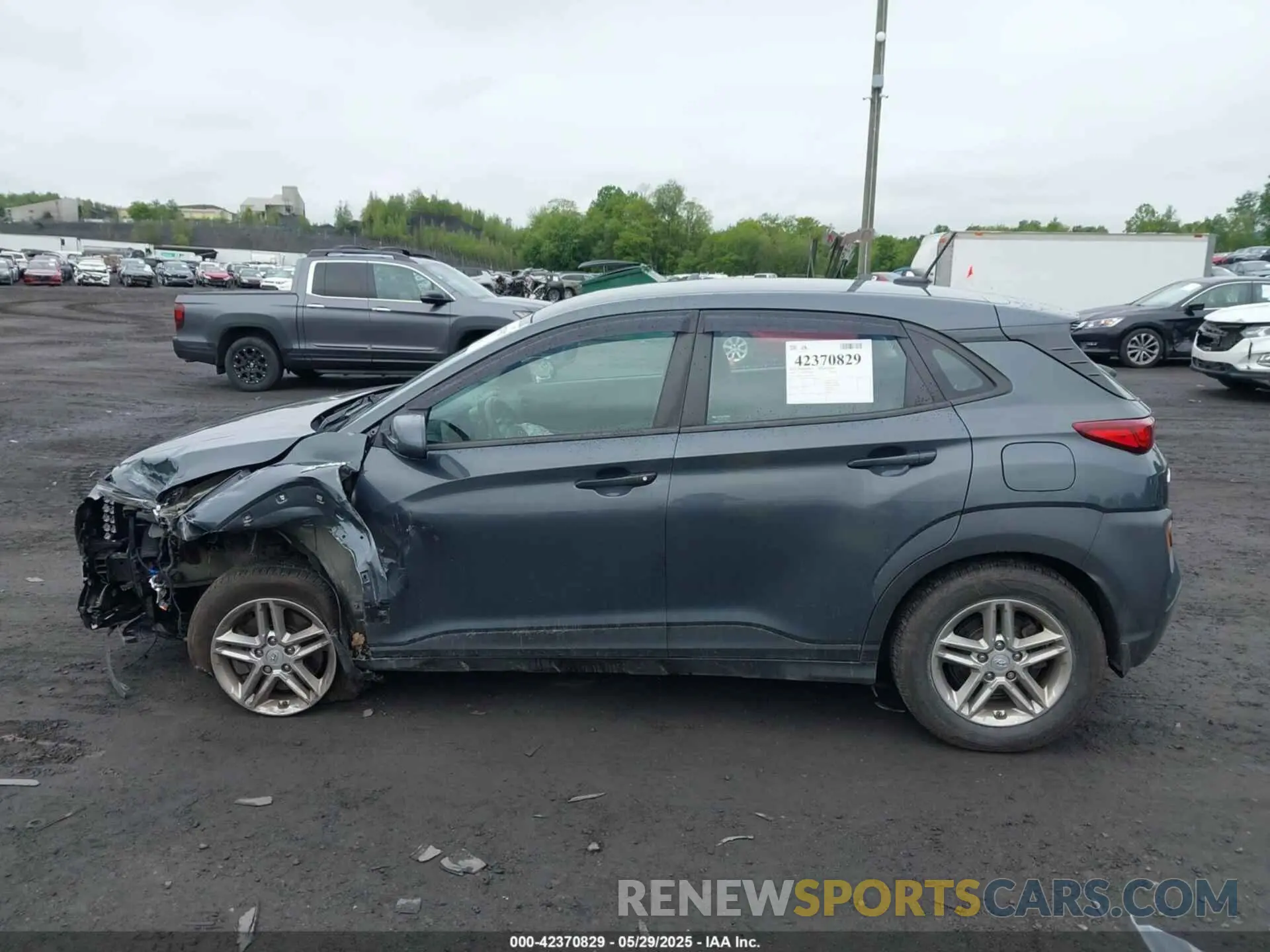 14 Photograph of a damaged car KM8K1CAA1MU648231 HYUNDAI KONA 2021