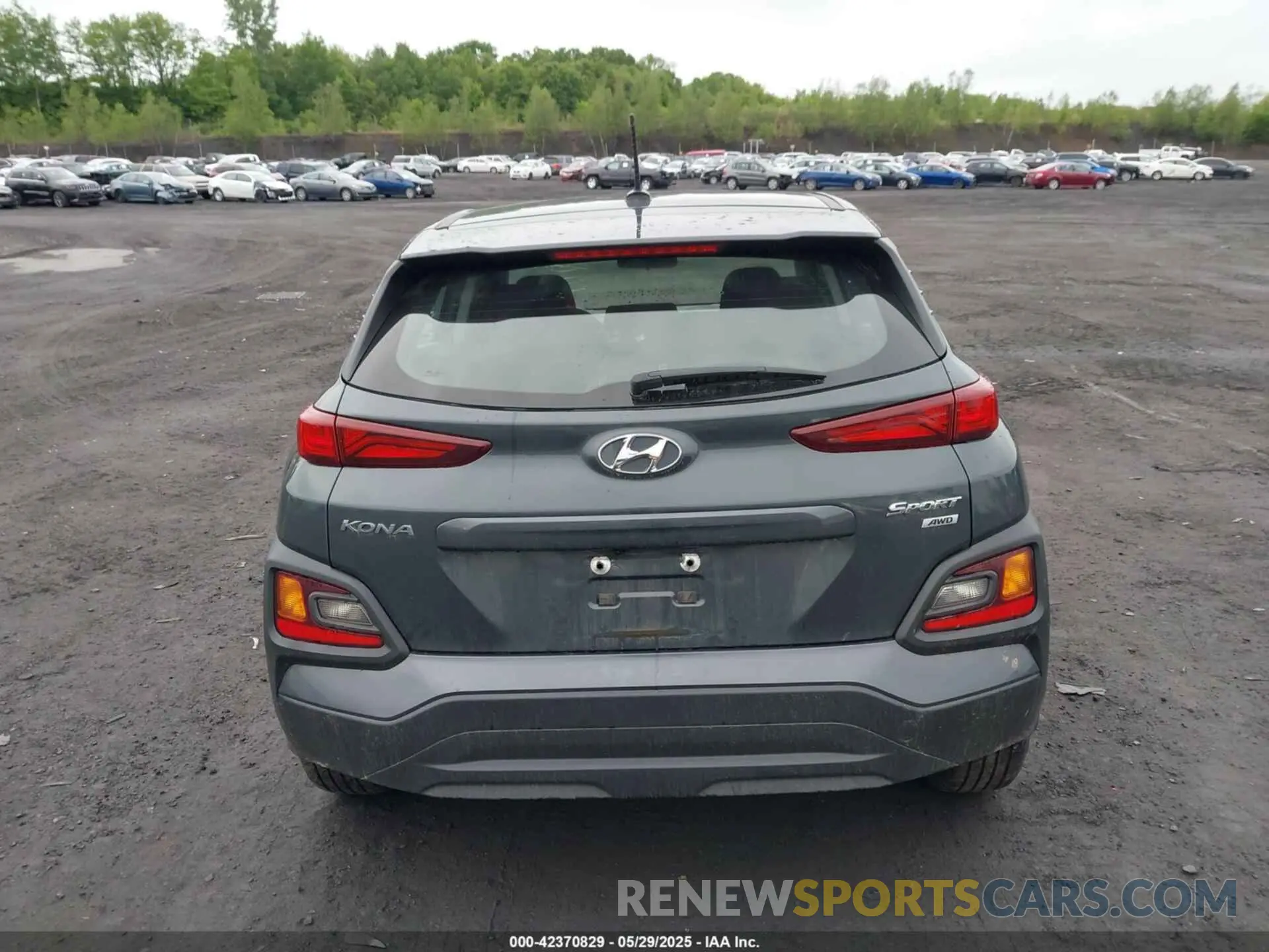 16 Photograph of a damaged car KM8K1CAA1MU648231 HYUNDAI KONA 2021
