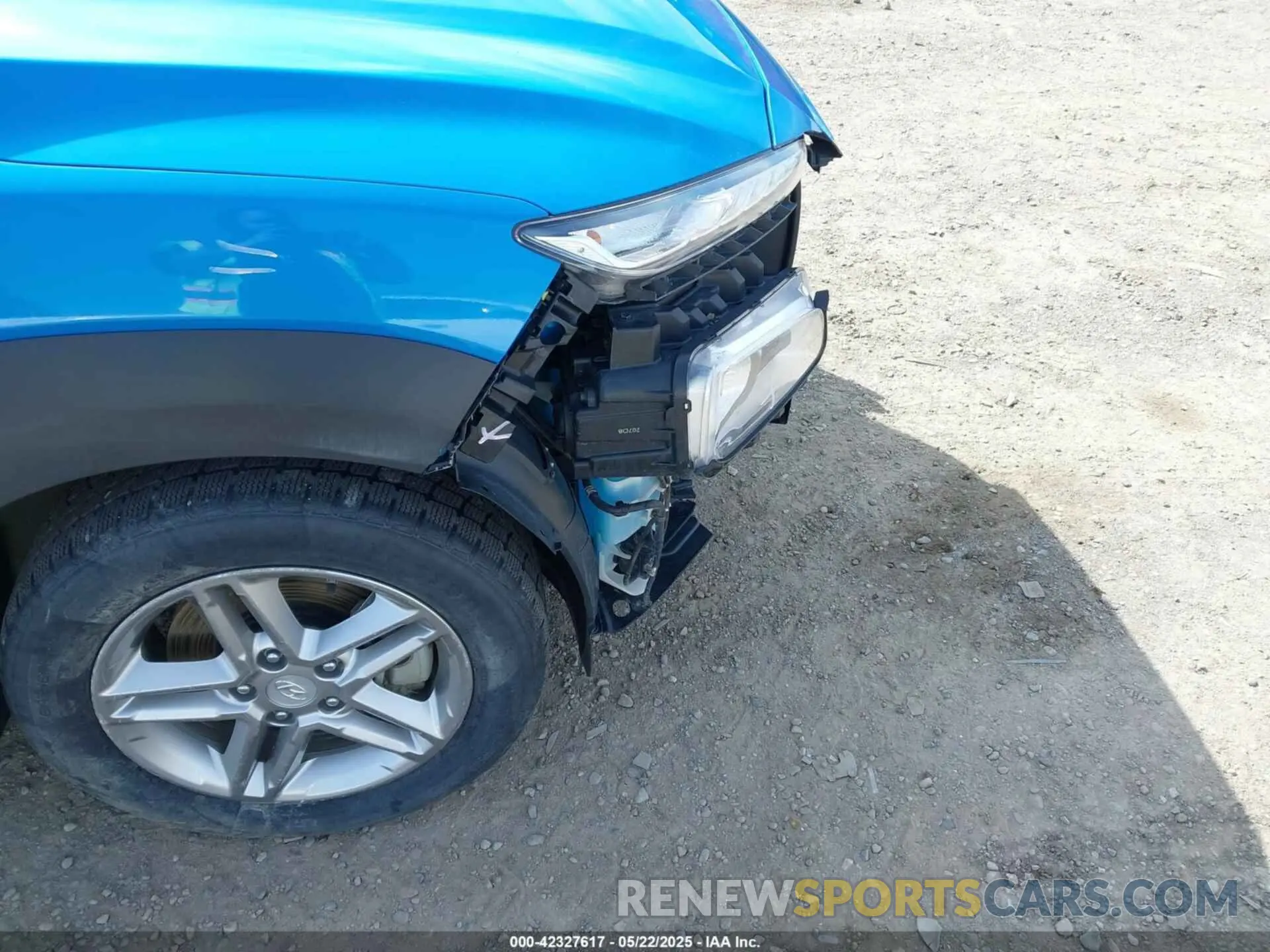 18 Photograph of a damaged car KM8K1CAA3MU635352 HYUNDAI KONA 2021