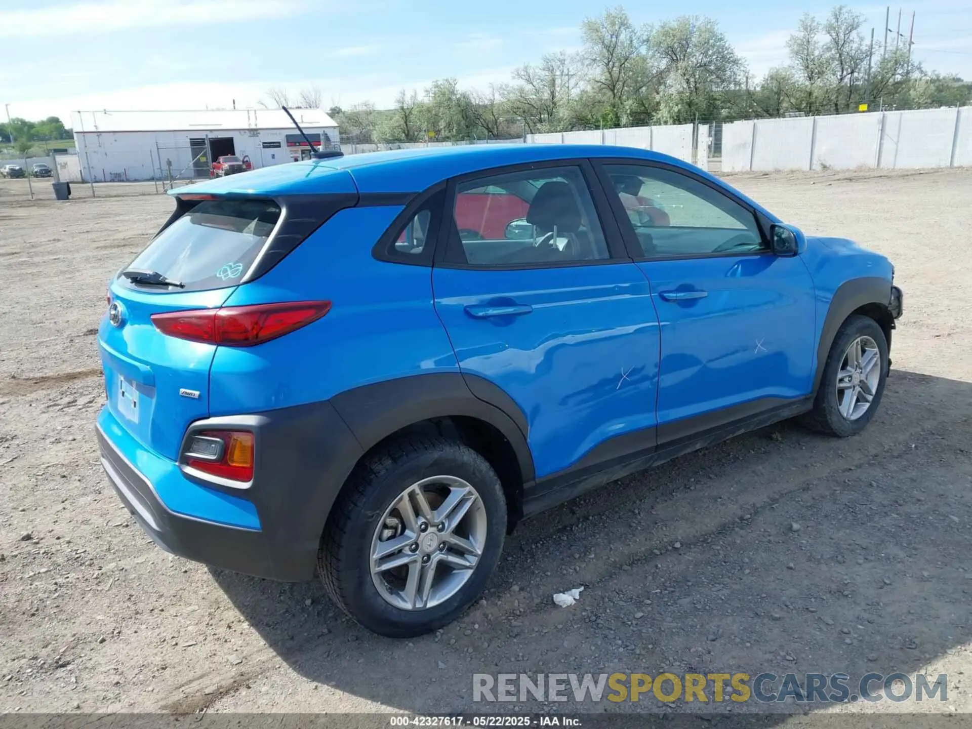 4 Photograph of a damaged car KM8K1CAA3MU635352 HYUNDAI KONA 2021