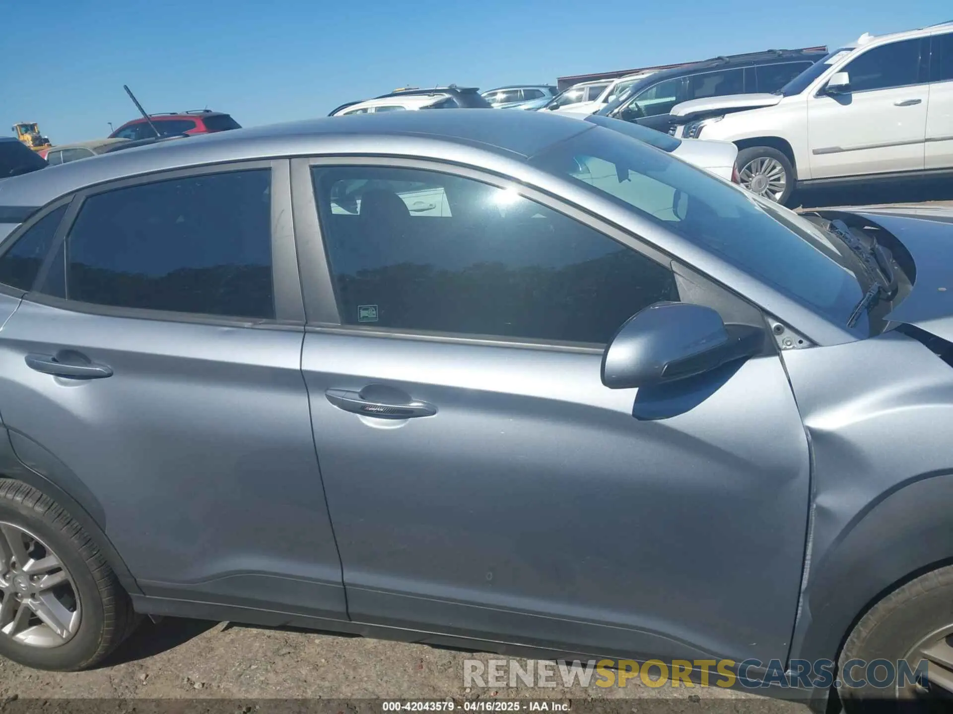 13 Photograph of a damaged car KM8K1CAA3MU674975 HYUNDAI KONA 2021