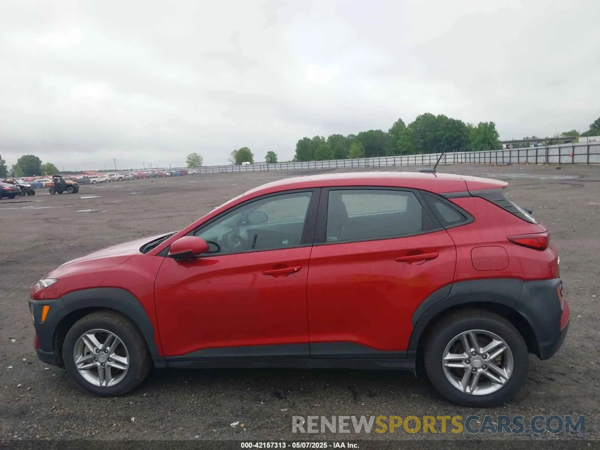 19 Photograph of a damaged car KM8K1CAA4MU633934 HYUNDAI KONA 2021
