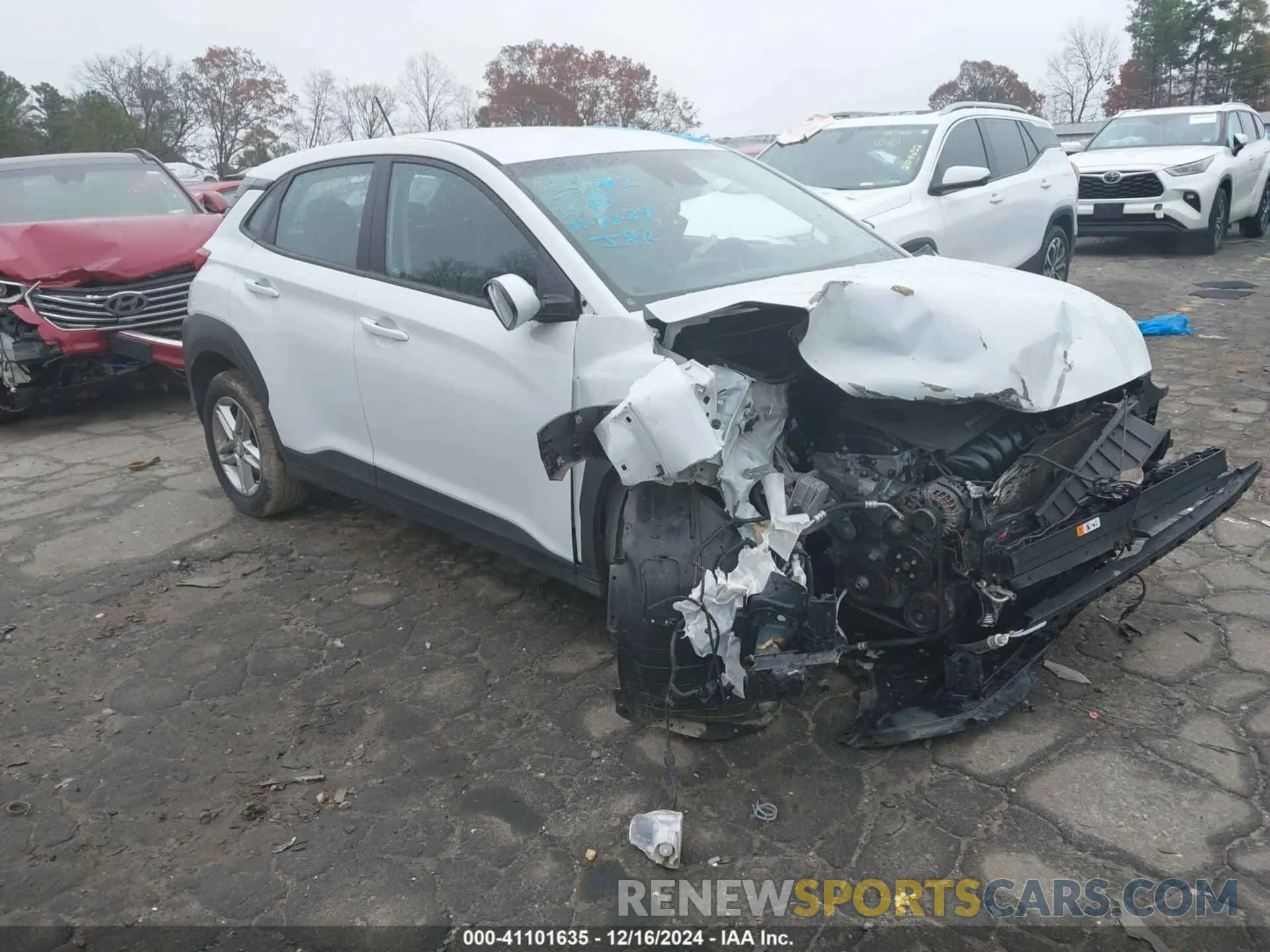 1 Photograph of a damaged car KM8K1CAA5MU643582 HYUNDAI KONA 2021