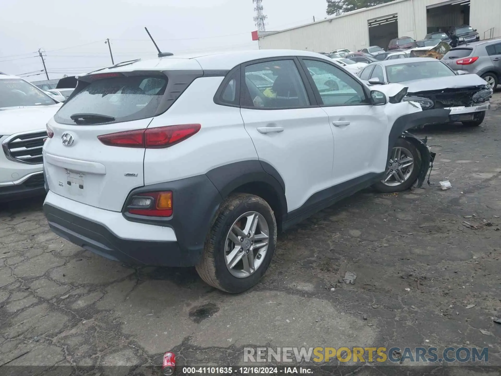 4 Photograph of a damaged car KM8K1CAA5MU643582 HYUNDAI KONA 2021