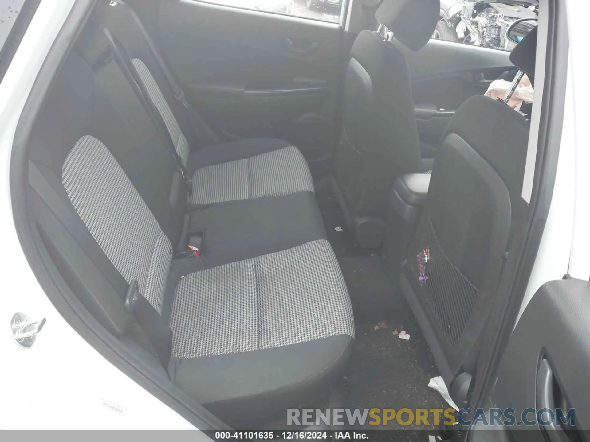 8 Photograph of a damaged car KM8K1CAA5MU643582 HYUNDAI KONA 2021
