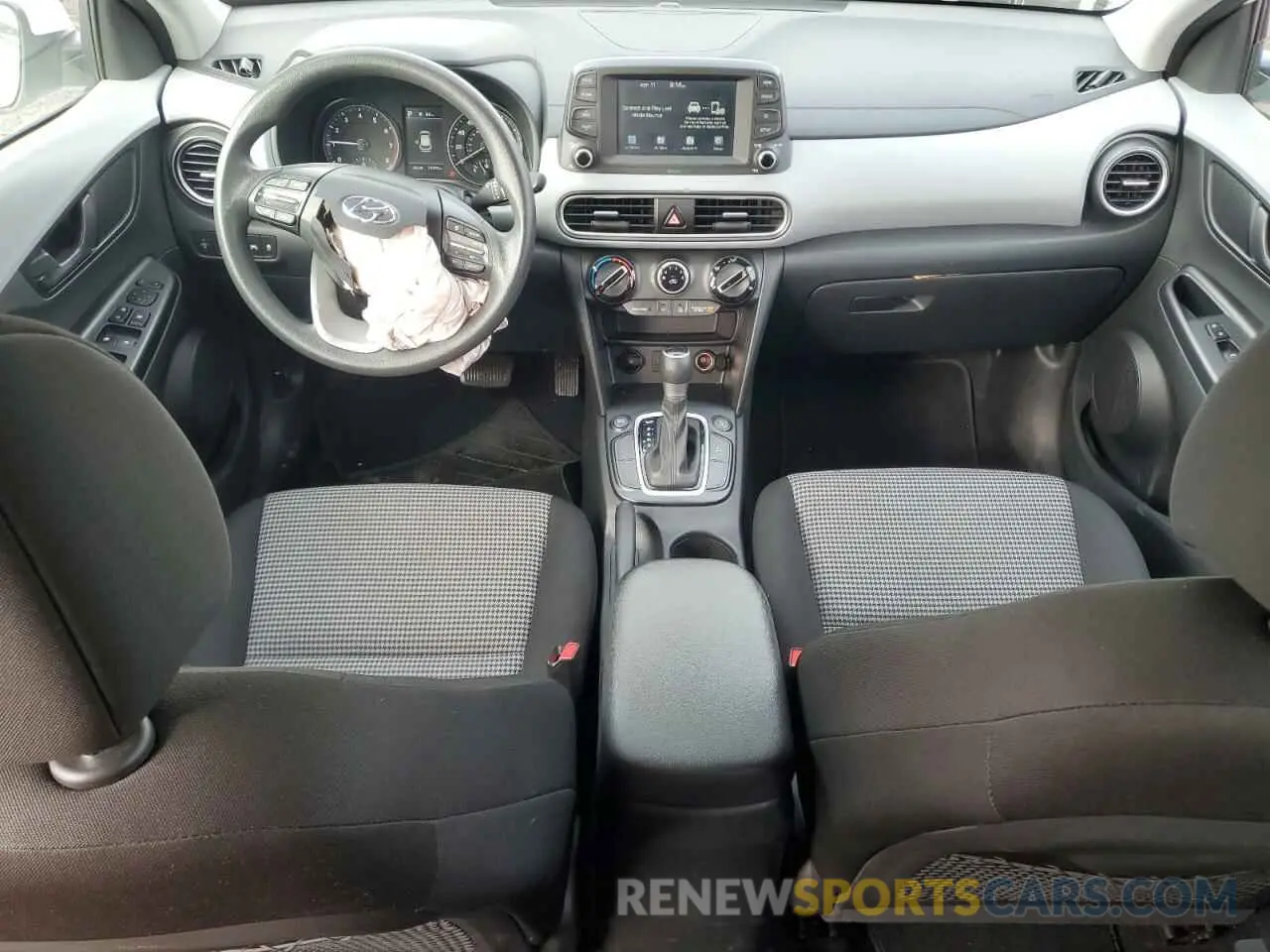 8 Photograph of a damaged car KM8K1CAA5MU716269 HYUNDAI KONA 2021