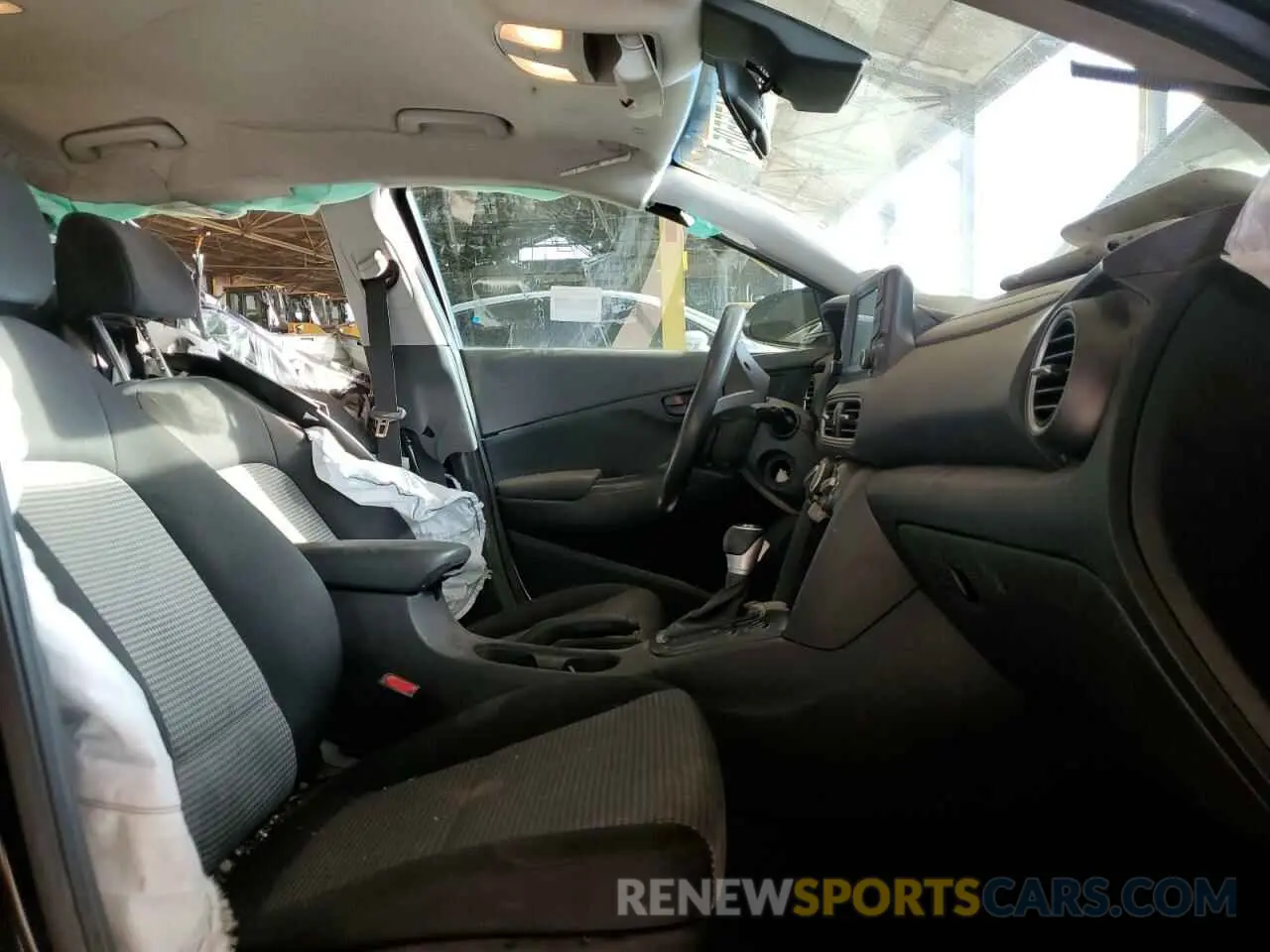 7 Photograph of a damaged car KM8K1CAA6MU663324 HYUNDAI KONA 2021