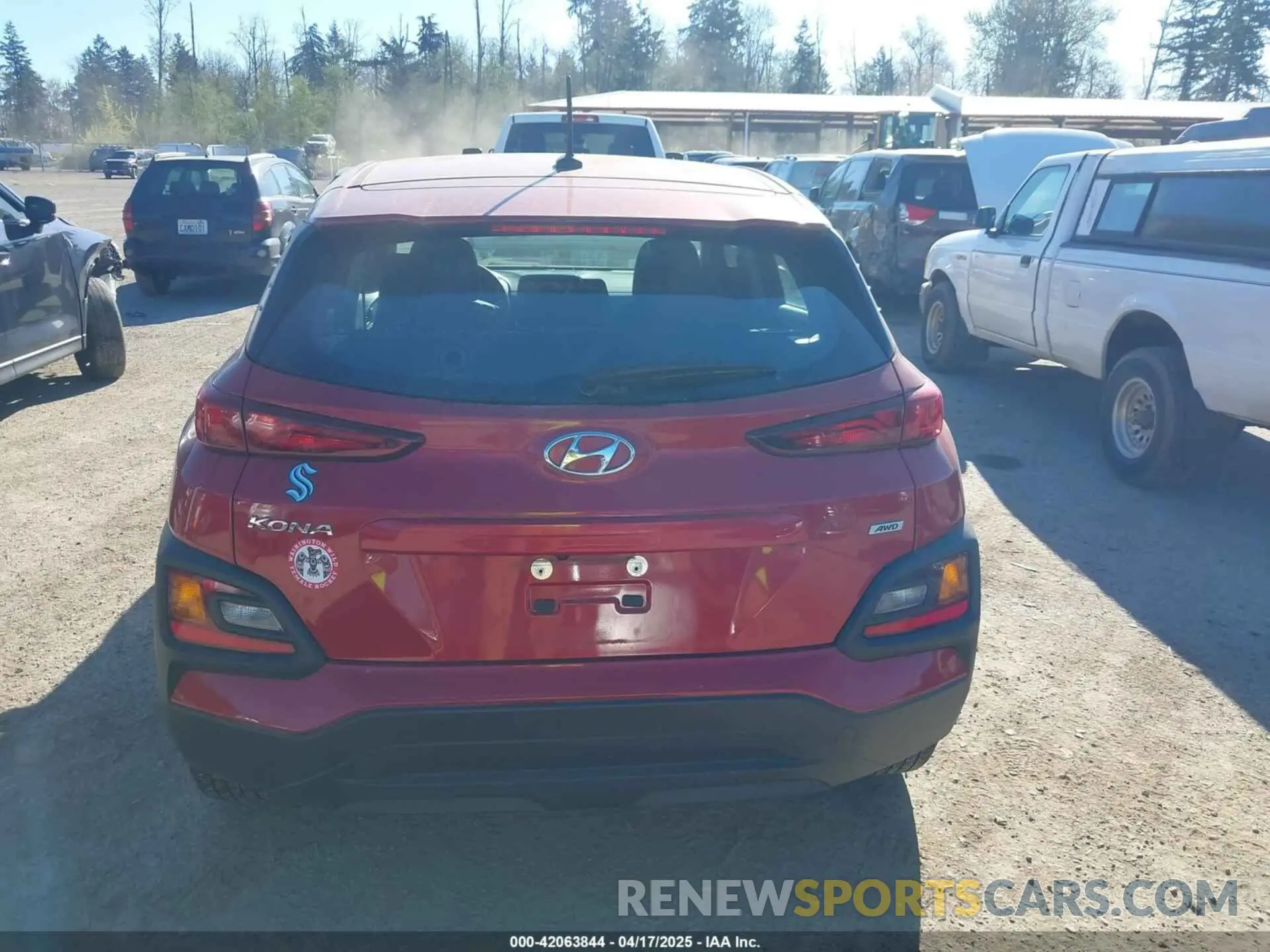 16 Photograph of a damaged car KM8K1CAA8MU685132 HYUNDAI KONA 2021