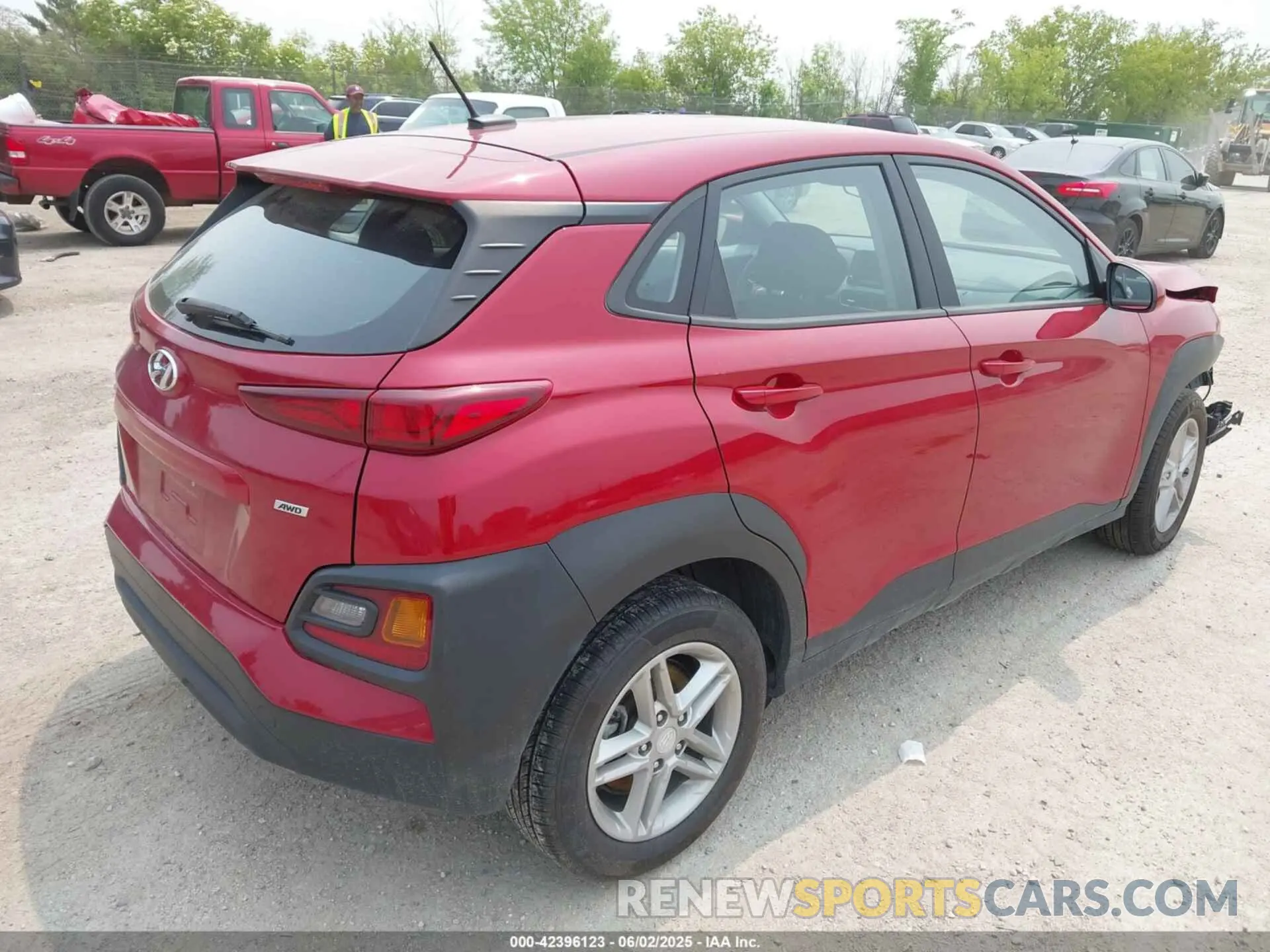 4 Photograph of a damaged car KM8K1CAA9MU633962 HYUNDAI KONA 2021