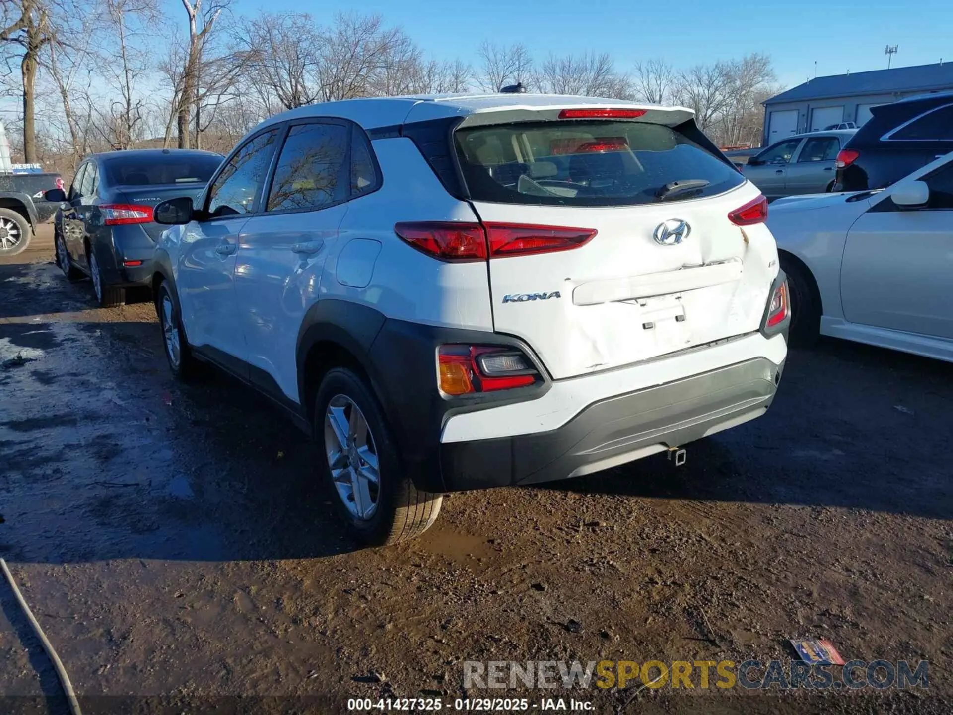 3 Photograph of a damaged car KM8K1CAAXMU647112 HYUNDAI KONA 2021
