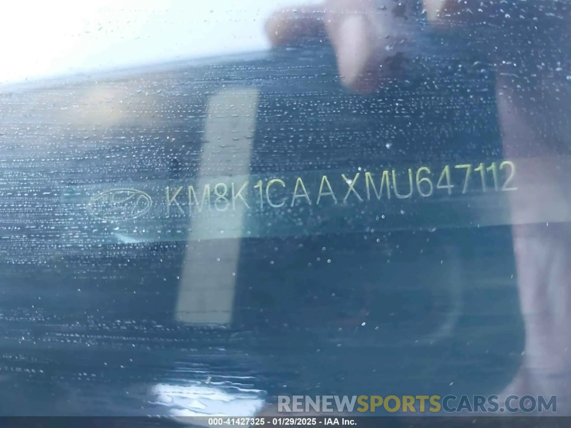 9 Photograph of a damaged car KM8K1CAAXMU647112 HYUNDAI KONA 2021
