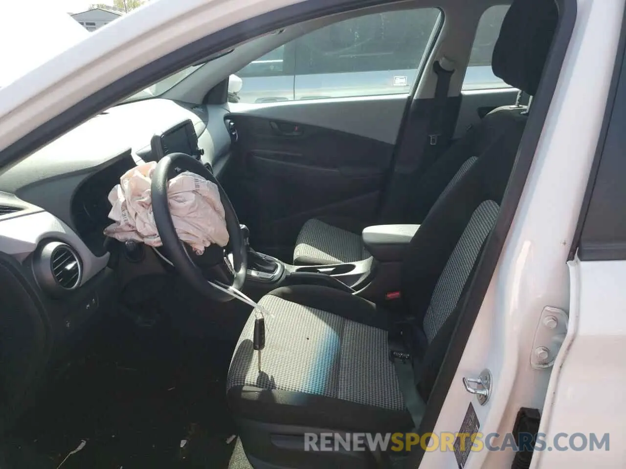 7 Photograph of a damaged car KM8K1CAAXMU746447 HYUNDAI KONA 2021