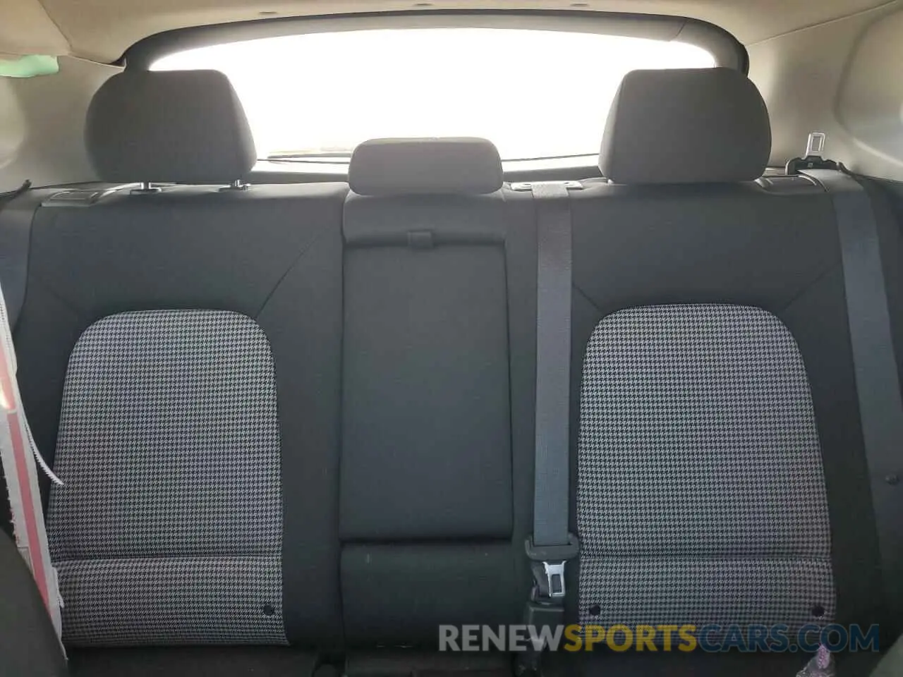 10 Photograph of a damaged car KM8K22AA0MU667764 HYUNDAI KONA 2021