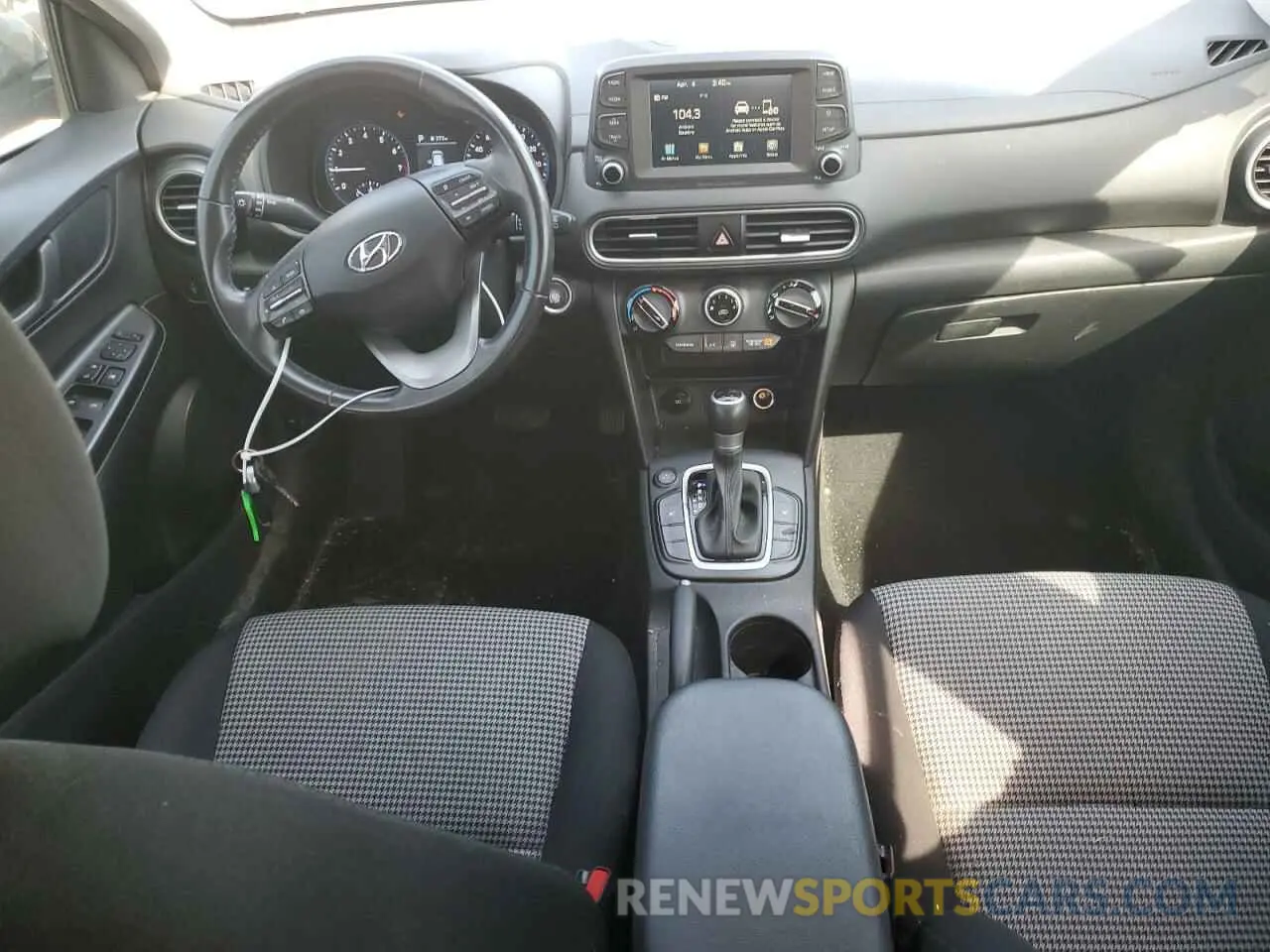 8 Photograph of a damaged car KM8K22AA0MU667764 HYUNDAI KONA 2021