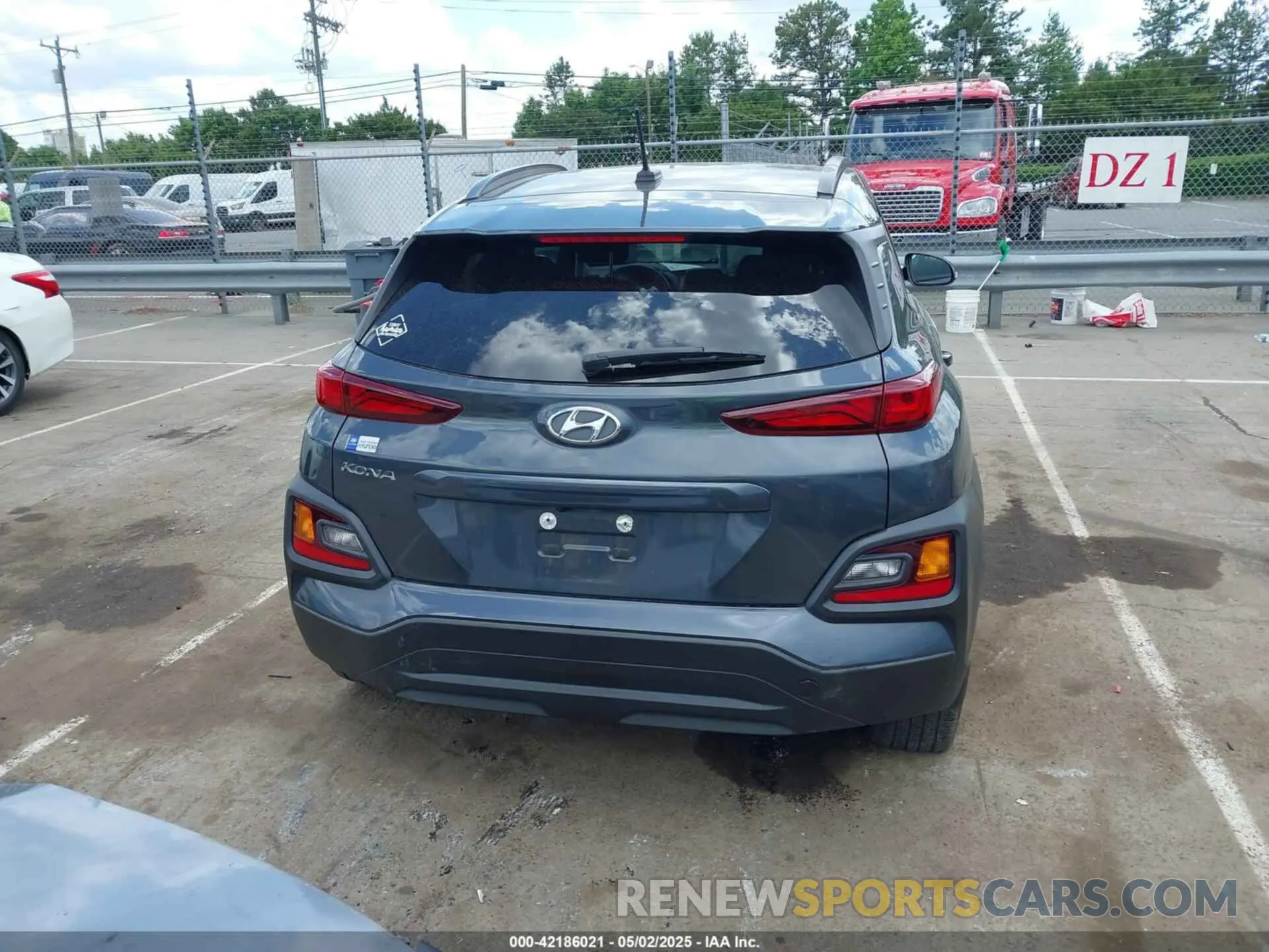 16 Photograph of a damaged car KM8K22AA1MU687408 HYUNDAI KONA 2021