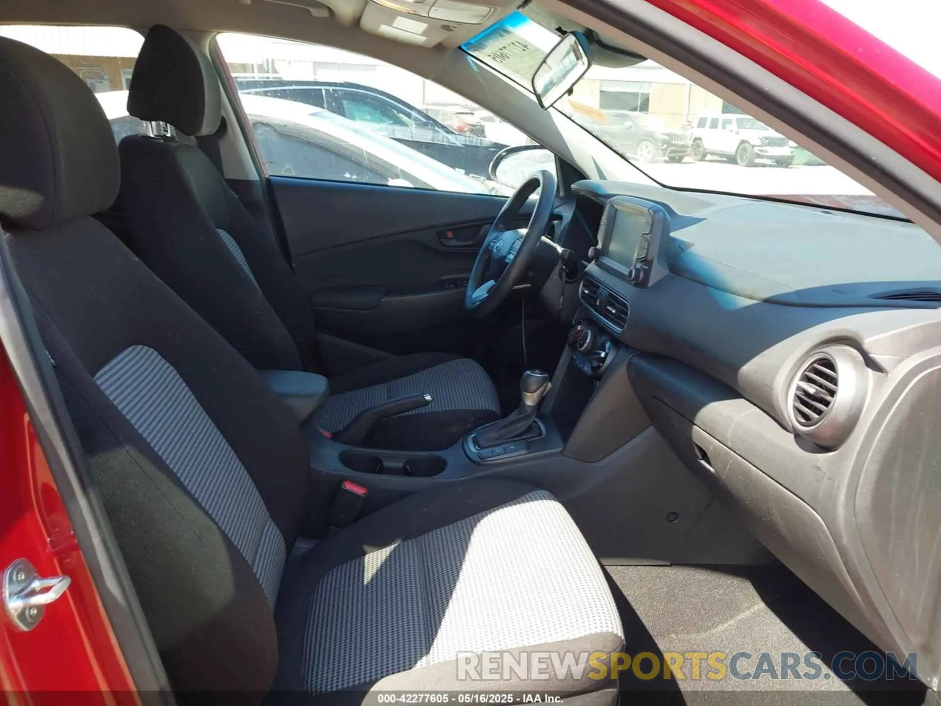 5 Photograph of a damaged car KM8K22AA1MU707401 HYUNDAI KONA 2021