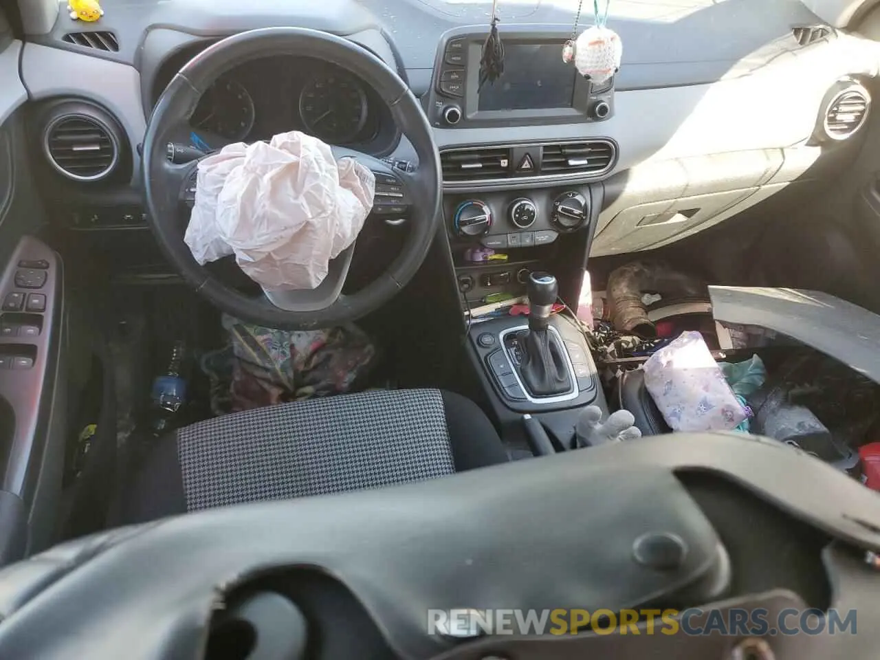 8 Photograph of a damaged car KM8K22AA2MU738964 HYUNDAI KONA 2021